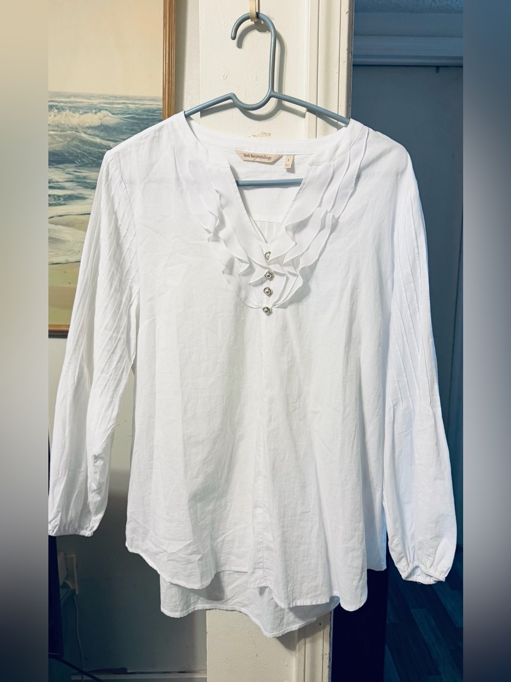Soft Surroundings excellent condition White Ruffled V-Neck Button Blouse